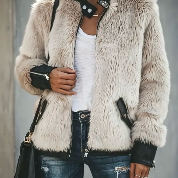 Women's Faux Fur Jacket - Beige - Picture 2 of 4